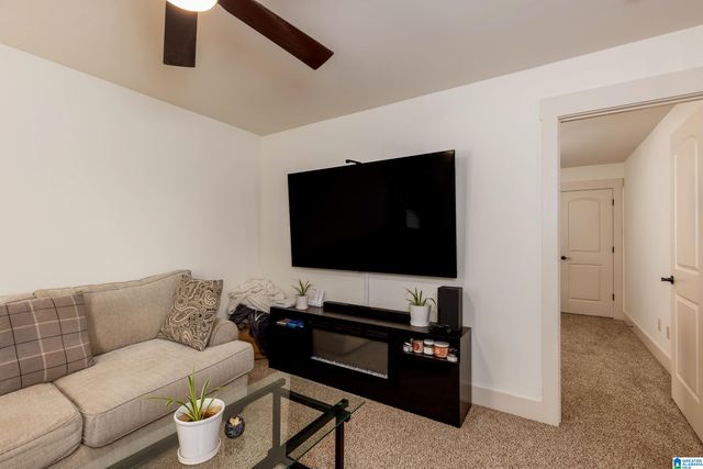 4642 ROSSER FARMS PARKWAY, Bessemer, AL 35022