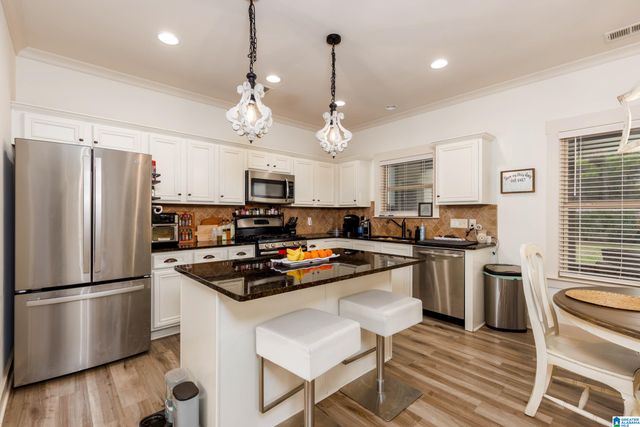 4642 ROSSER FARMS PARKWAY, Bessemer, AL 35022