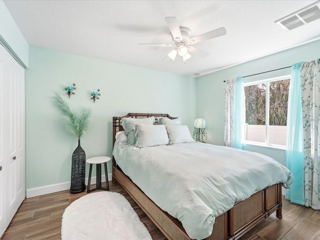 Image 16 of property listing at 5283 BALMOR TERRACE, North Port, FL 34288