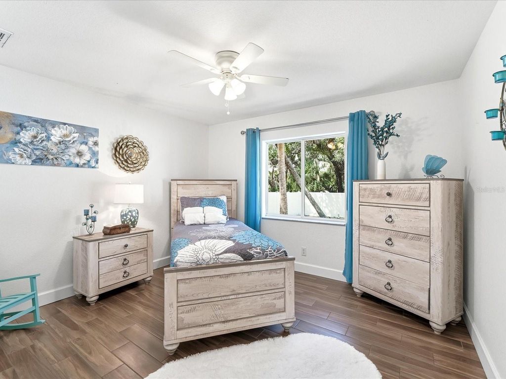 Image 19 of property listing at 5283 BALMOR TERRACE, North Port, FL 34288