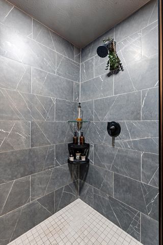 411 Lemont Dr, Nashville, TN 37216