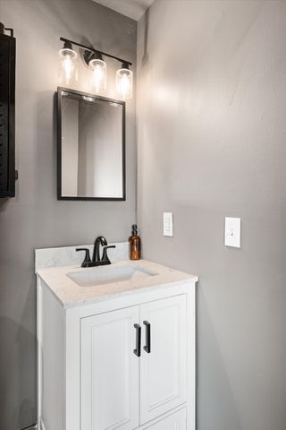 411 Lemont Dr, Nashville, TN 37216