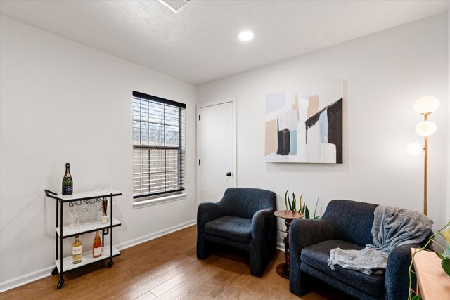 411 Lemont Dr, Nashville, TN 37216