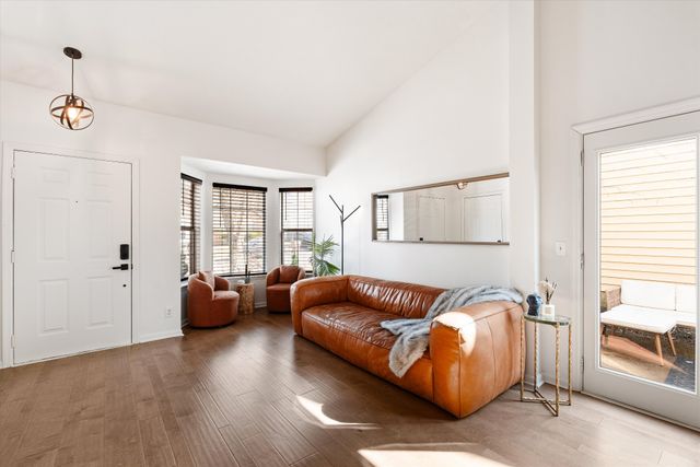 411 Lemont Dr, Nashville, TN 37216