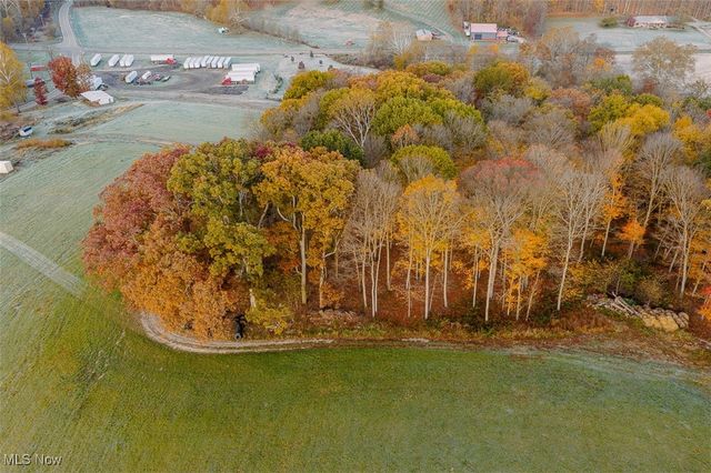 7499 County Road 19, Millersburg, OH 44654