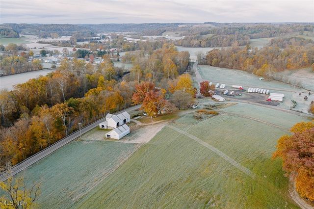 7499 County Road 19, Millersburg, OH 44654