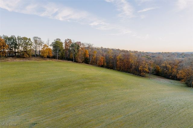 7499 County Road 19, Millersburg, OH 44654