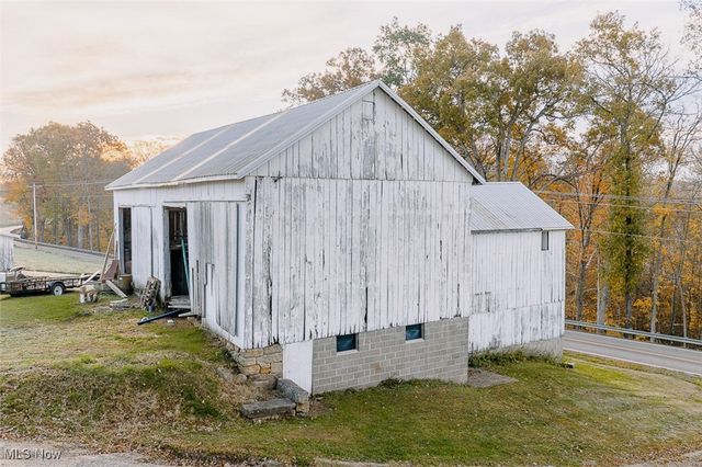 7499 County Road 19, Millersburg, OH 44654