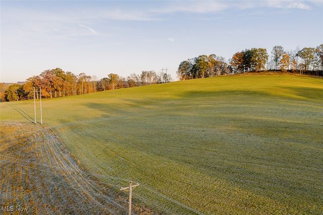 7499 County Road 19, Millersburg, OH 44654