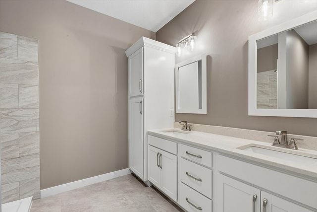 1531 Tyler Court, Camanche, IA 52730