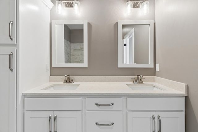 1531 Tyler Court, Camanche, IA 52730