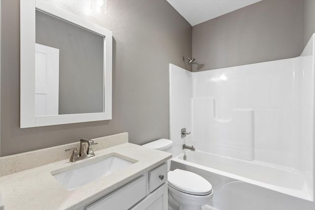 1531 Tyler Court, Camanche, IA 52730