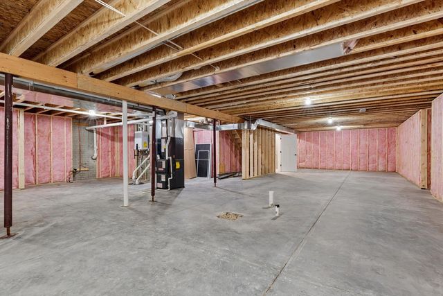 1531 Tyler Court, Camanche, IA 52730