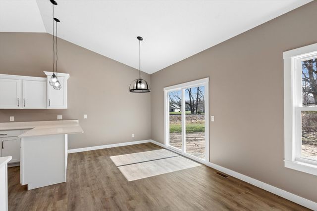 1531 Tyler Court, Camanche, IA 52730