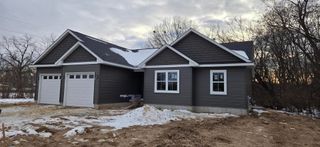 1531 Tyler Court, Camanche, IA 52730