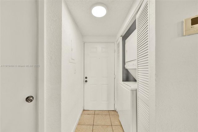 8290 Lake Dr 444, Doral, FL 33166