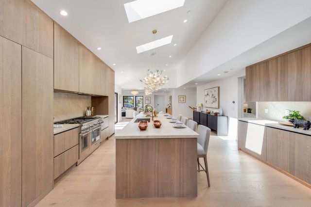 755 Nevada Avenue, San Mateo, CA 94402