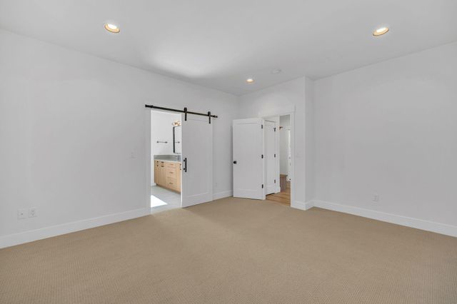 20505 Aberdeen Drive, Bend, OR 97702