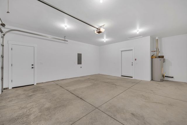 20505 Aberdeen Drive, Bend, OR 97702