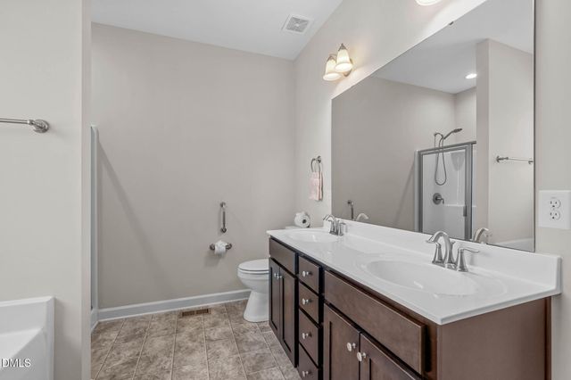 324 Lasswade Court, Zebulon, NC 27597