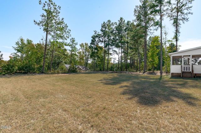 324 Lasswade Court, Zebulon, NC 27597