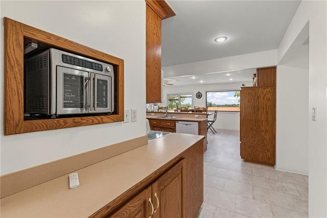 10451 Miners Trail Road, Higginsville, MO 64037