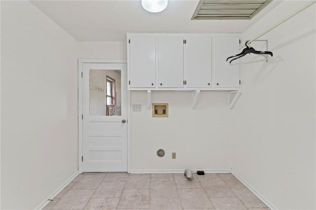 10451 Miners Trail Road, Higginsville, MO 64037