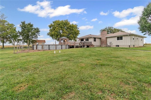 10451 Miners Trail Road, Higginsville, MO 64037
