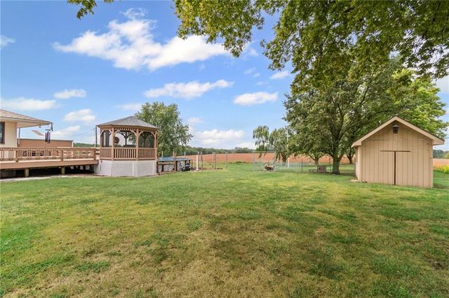 10451 Miners Trail Road, Higginsville, MO 64037