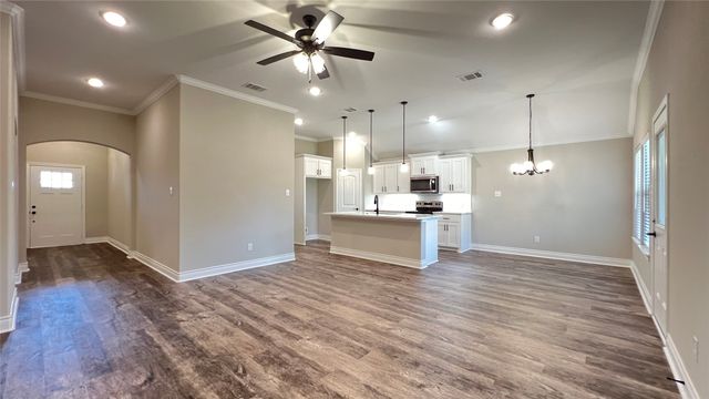 604 Moseley Lane, Greenville, TX 75402
