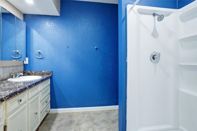 148 Lilac Lane, Azle, TX 76020