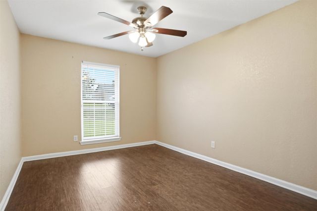 148 Lilac Lane, Azle, TX 76020