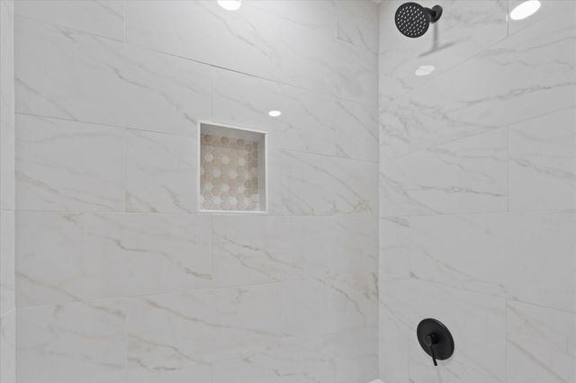 7810 Willow Mint Lane, Houston, TX 77086