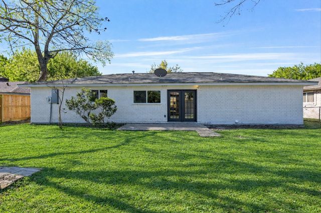 7810 Willow Mint Lane, Houston, TX 77086