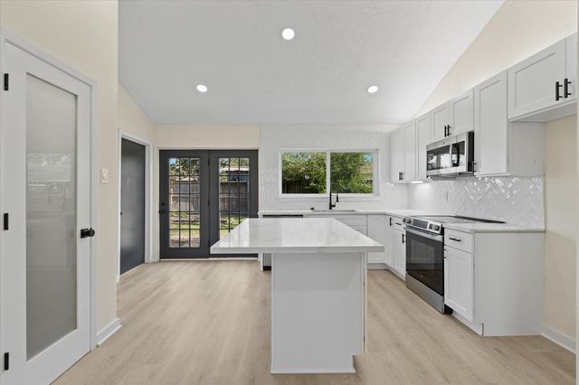 7810 Willow Mint Lane, Houston, TX 77086