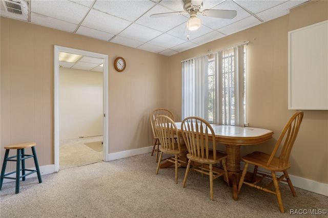 8372 E Lake Bradley Road, Floral City, FL 34436