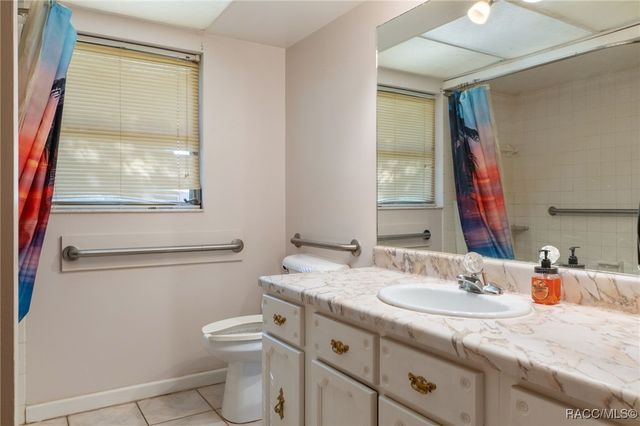 8372 E Lake Bradley Road, Floral City, FL 34436