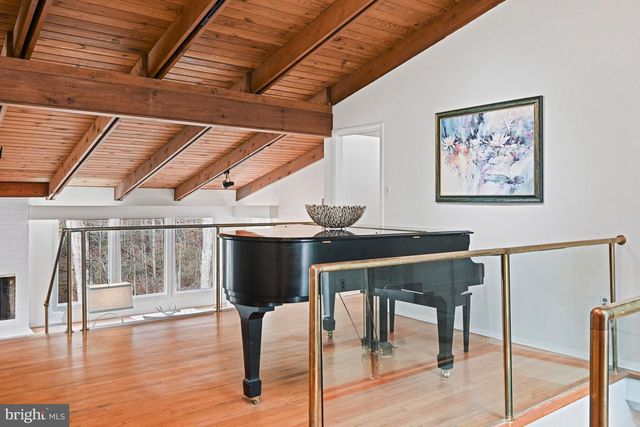 10611 ALLENWOOD LN, Great Falls, VA 22066