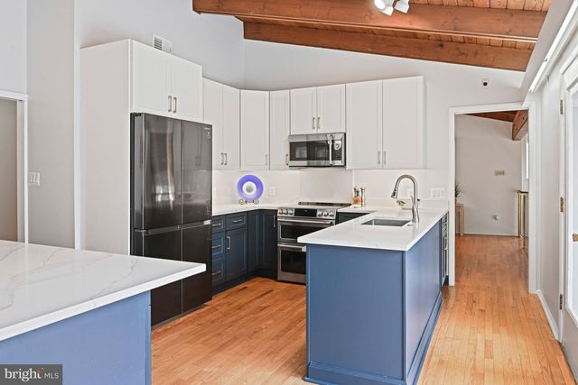 10611 ALLENWOOD LN, Great Falls, VA 22066