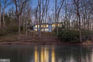 10611 ALLENWOOD LN, Great Falls, VA 22066