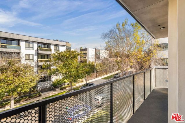 2361 Fox Hills Drive 203, Los Angeles, CA 90064