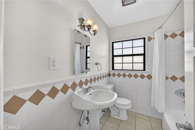 1245 E Mobeck, West Covina, CA 91790