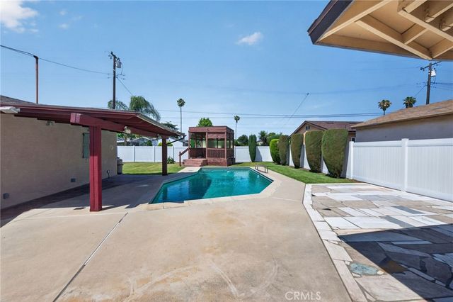1245 E Mobeck, West Covina, CA 91790