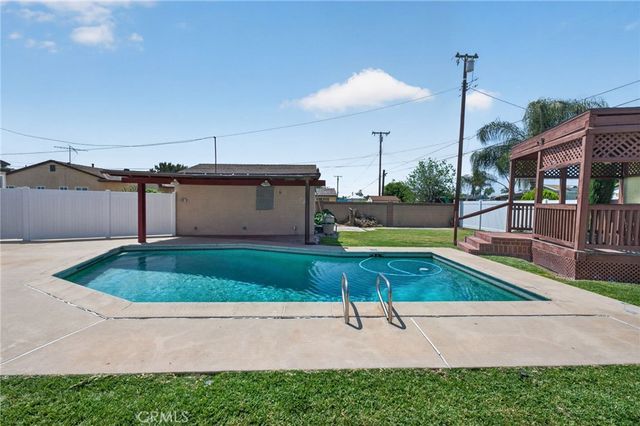 1245 E Mobeck, West Covina, CA 91790