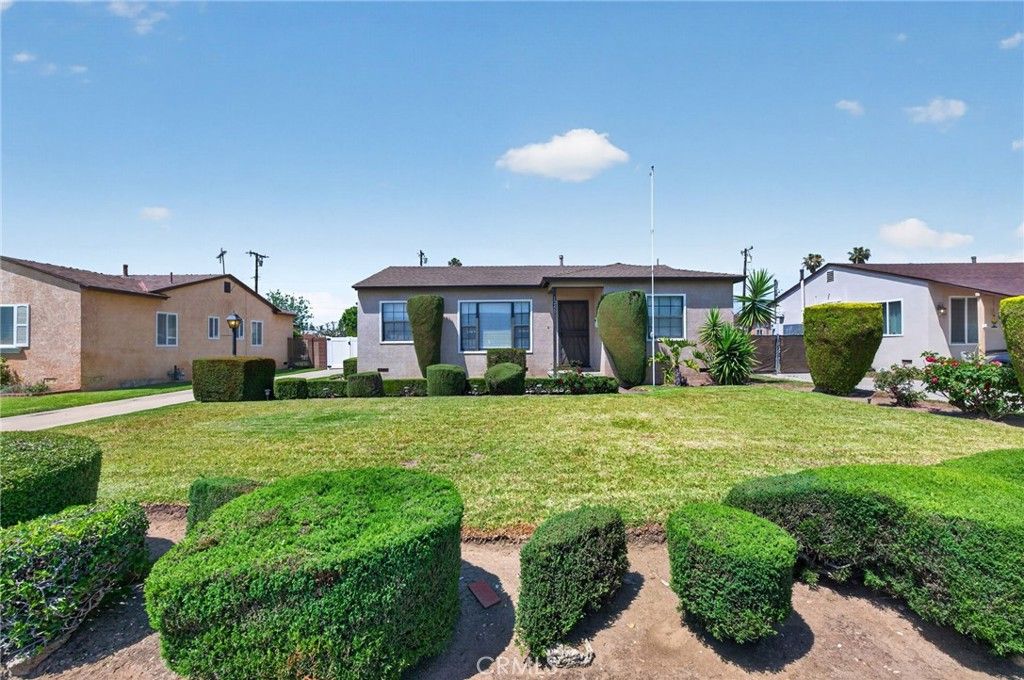 1245 E Mobeck, West Covina, CA 91790