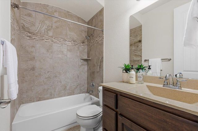 531 Whispering Wind WAY, Austin, TX 78737