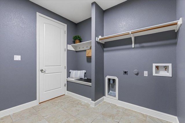 531 Whispering Wind WAY, Austin, TX 78737