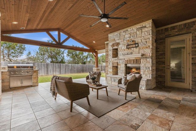 531 Whispering Wind WAY, Austin, TX 78737