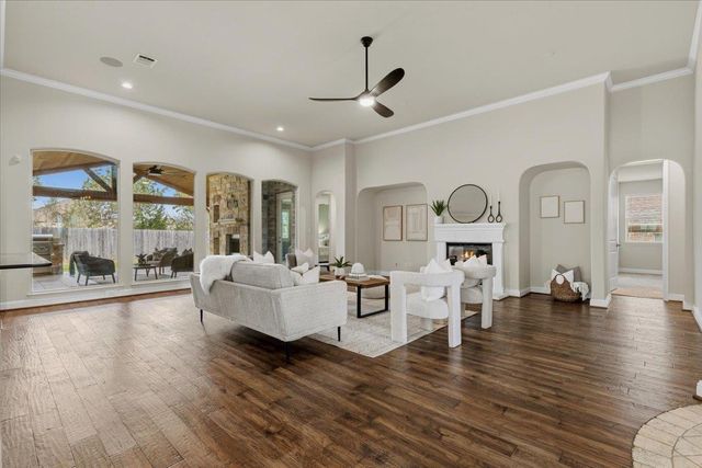 531 Whispering Wind WAY, Austin, TX 78737