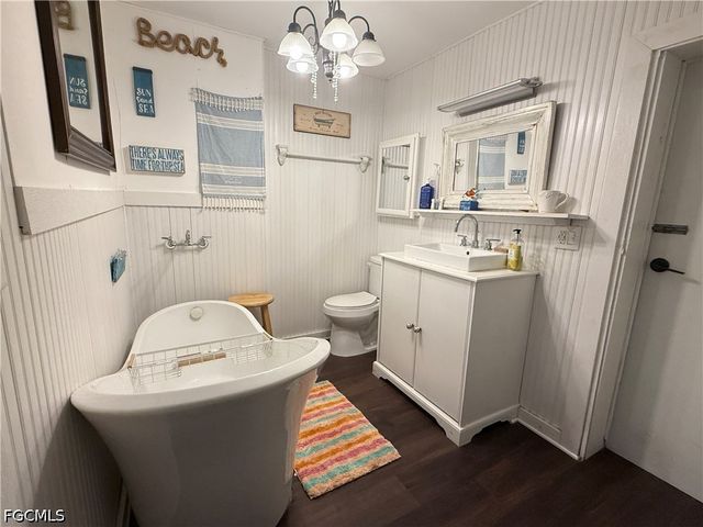 10899 Russell RD, Bokeelia, FL 33922